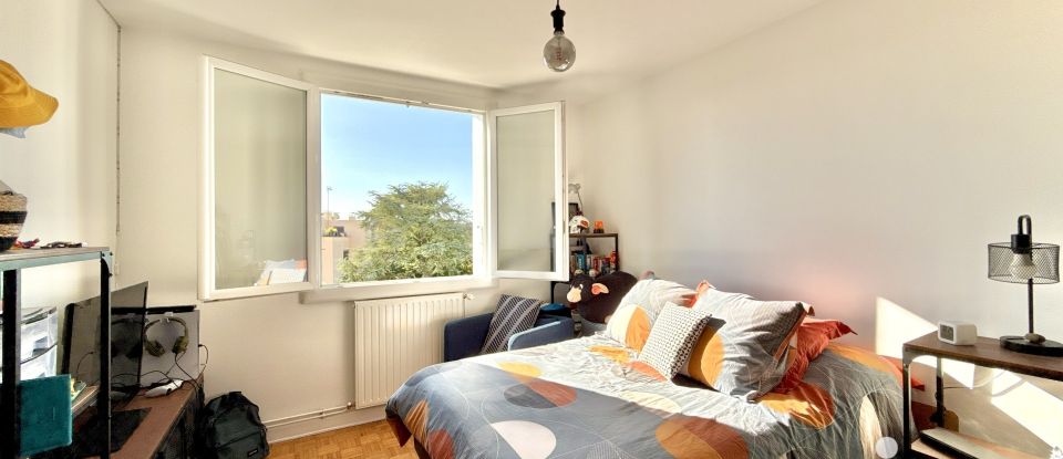 Appartement 4 pièces de 83 m² à Romans-sur-Isère (26100)