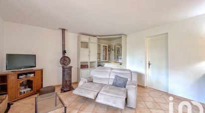 Traditional house 5 rooms of 121 m² in Aups (83630)