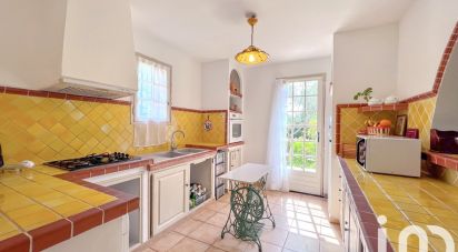 Traditional house 5 rooms of 121 m² in Aups (83630)