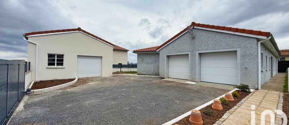 House 6 rooms of 132 m² in Bains (43370)