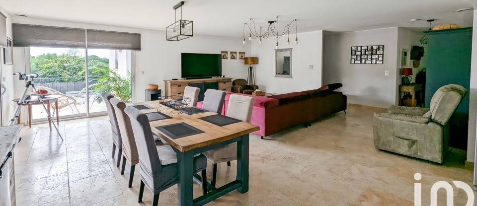 House 5 rooms of 139 m² in Bollène (84500)