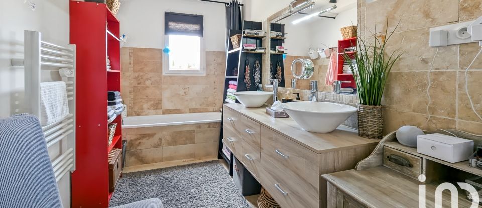 House 5 rooms of 139 m² in Bollène (84500)