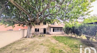 Country home 5 rooms of 153 m² in Saint-Rémy-de-Provence (13210)