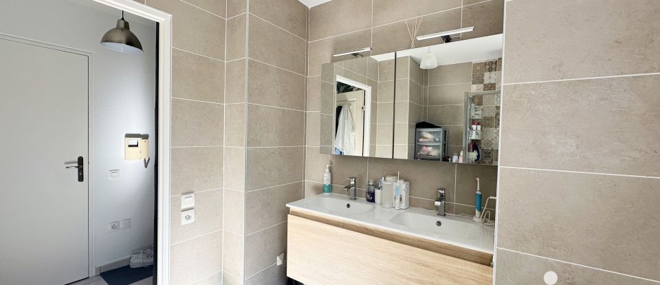 Apartment 1 room of 31 m² in Fréjus (83600)