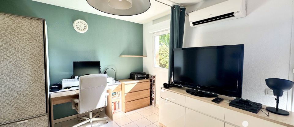 Apartment 1 room of 31 m² in Fréjus (83600)