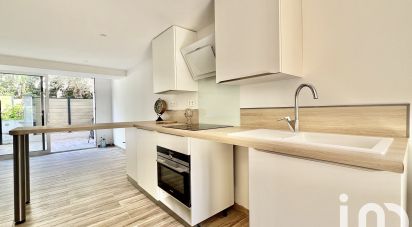Studio 1 room of 25 m² in Saint-Raphaël (83700)