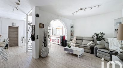 Maison 4 pièces de 121 m² à Le Pont-de-Claix (38800)