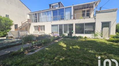 House 6 rooms of 160 m² in Saint-Jean-de-la-Ruelle (45140)