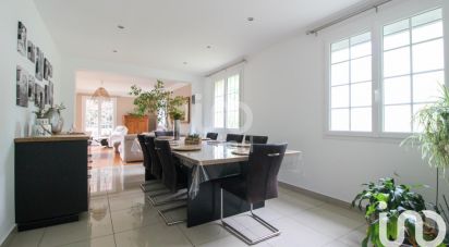 House 6 rooms of 200 m² in Coupiac (12550)