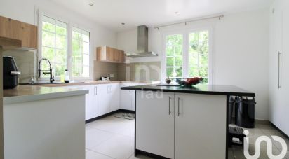 House 6 rooms of 200 m² in Coupiac (12550)