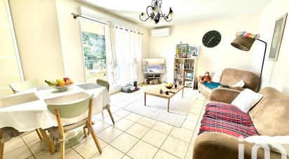 Apartment 3 rooms of 67 m² in Hyères (83400)