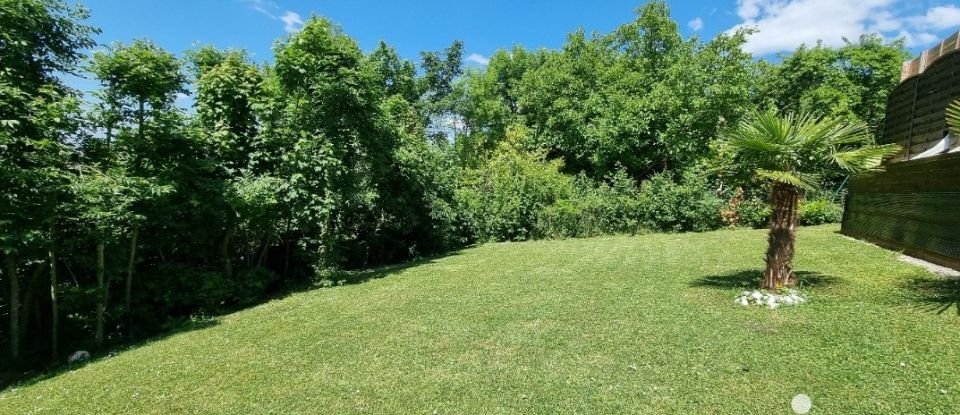 Architectural house 9 rooms of 215 m² in Chennevières-sur-Marne (94430)