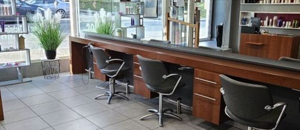 Retail property of 135 m² in Saint-Just-en-Chaussée (60130)
