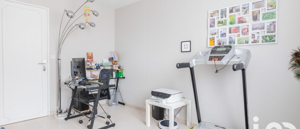 Appartement 3 pièces de 65 m² à Viry-Châtillon (91170)