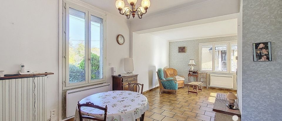 House 5 rooms of 93 m² in Lorris (45260)