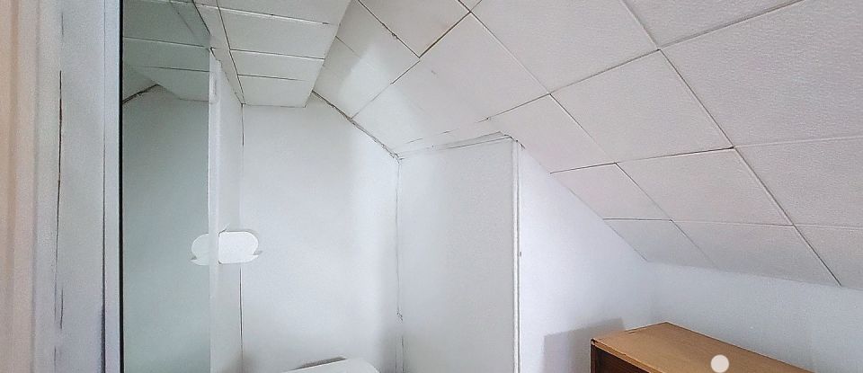 House 5 rooms of 93 m² in Lorris (45260)