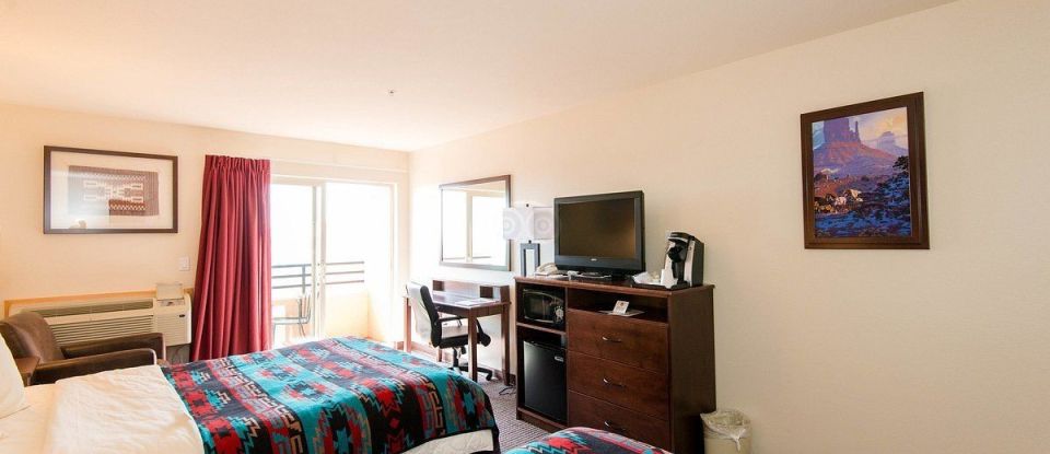 Hotel of 950 m² in Cavalaire-sur-Mer (83240)