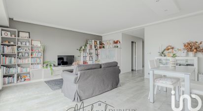 Apartment 3 rooms of 77 m² in Les Lilas (93260)