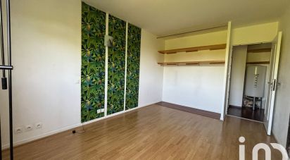 Apartment 2 rooms of 54 m² in Noisy-le-Grand (93160)