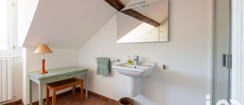 Maison 10 pièces de 215 m² à Fontainebleau (77300)