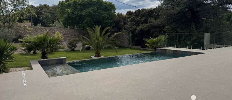 Maison d’architecte 7 pièces de 204 m² à Nîmes (30900)
