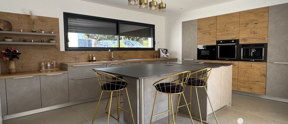 Maison d’architecte 7 pièces de 204 m² à Nîmes (30900)