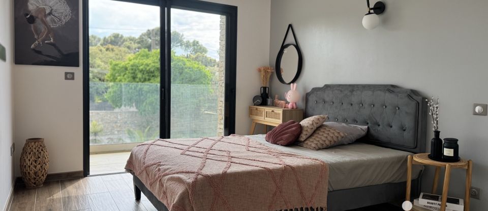 Maison d’architecte 7 pièces de 204 m² à Nîmes (30900)