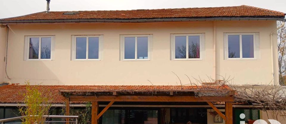 Lodge 14 rooms of 238 m² in Puivert (11230)