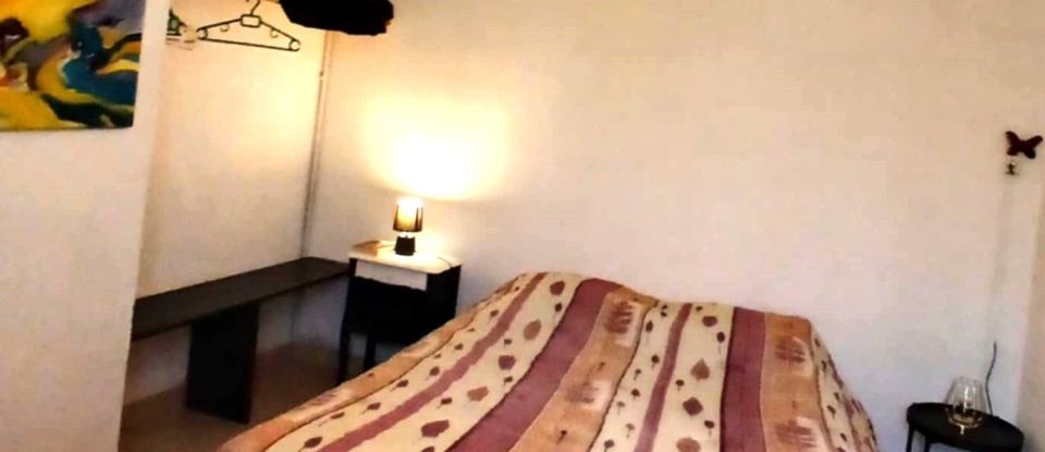 Lodge 14 rooms of 238 m² in Puivert (11230)
