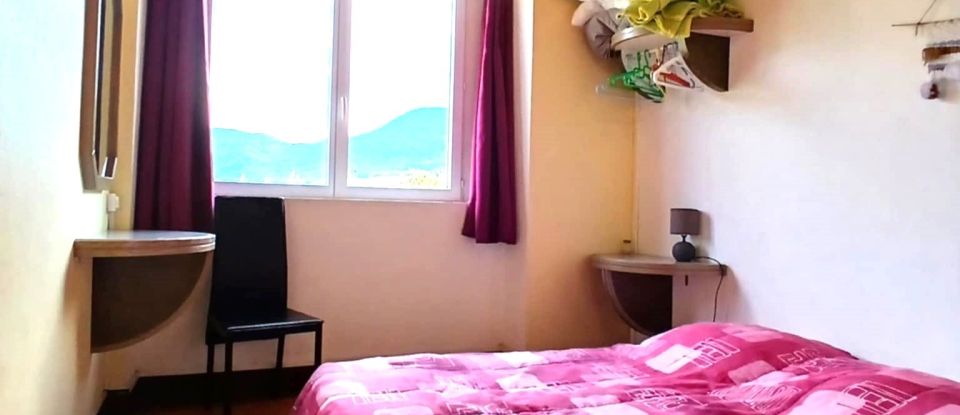 Lodge 14 rooms of 238 m² in Puivert (11230)
