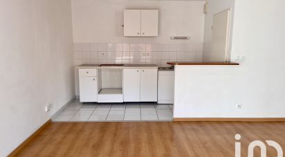 Apartment 3 rooms of 69 m² in Nantes (44100)