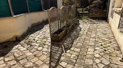 Appartement 1 pièce de 10 m² à Corbeil-Essonnes (91100)