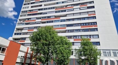 Apartment 3 rooms of 74 m² in Saint-Étienne (42100)