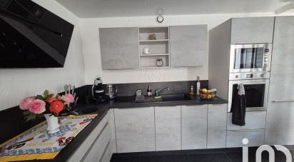Longere 5 rooms of 107 m² in Saint-Joachim (44720)
