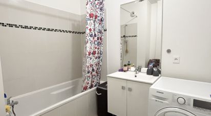Apartment 3 rooms of 65 m² in Saint-Denis (93200)