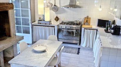 Mansion 12 rooms of 252 m² in Narbonne (11100)