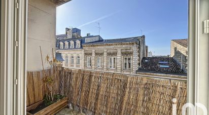 Appartement 4 pièces de 92 m² à Bordeaux (33000)