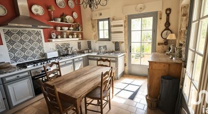 Village house 6 rooms of 300 m² in Batz-sur-Mer (44740)