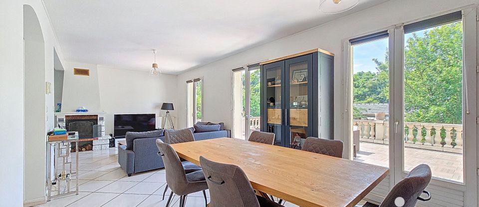 Maison 7 pièces de 161 m² à Morangis (91420)