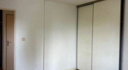 Appartement 3 pièces de 65 m² à Bordeaux (33000)