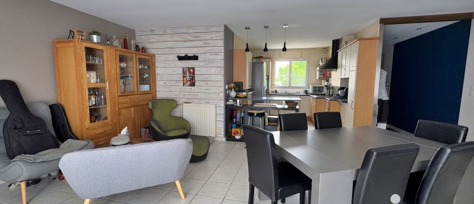 Pavillon 6 pièces de 126 m² à Vieillevigne (44116)