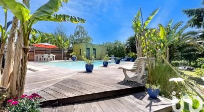 Longere 7 rooms of 203 m² in Saint-Lyphard (44410)
