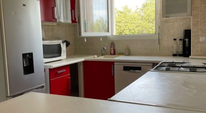 House 4 rooms of 76 m² in Nîmes (30900)