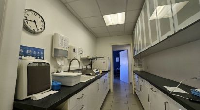 Offices of 160 m² in Aimargues (30470)