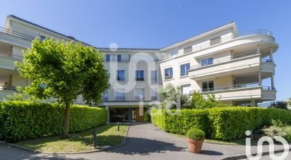 Apartment 3 rooms of 66 m² in Charbonnières-les-Bains (69260)
