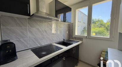 Apartment 3 rooms of 61 m² in Évry (91000)
