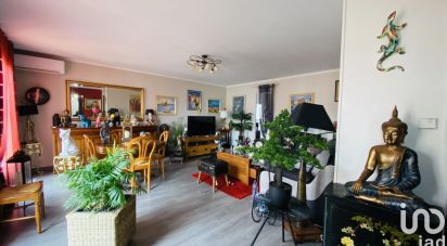 House 4 rooms of 101 m² in Carbon-Blanc (33560)