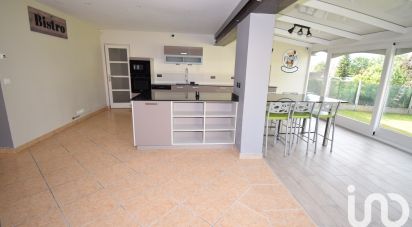 Traditional house 7 rooms of 144 m² in Verneuil-l'Étang (77390)
