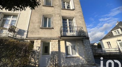 Building in Saint-Cyr-sur-Loire (37540) of 110 m²