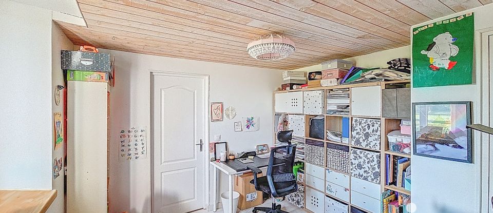 House 4 rooms of 123 m² in Saint-Maurice-sur-Fessard (45700)